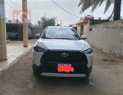 تۆیۆتا کۆرۆلا کرۆس